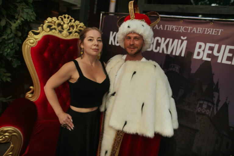 Гости на танцполе вечеринки в Krov Loft