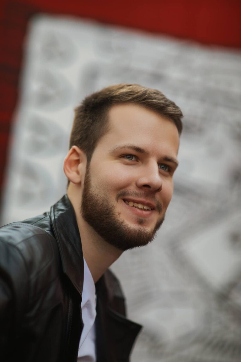 Серия — живая реакция, мужской портрет