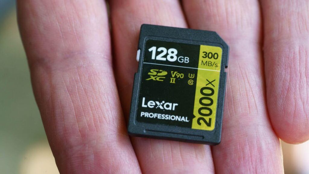 Карта памяти Lexar Professional SDXC 128GB, скорость 300MB/s, V90 UHS-II