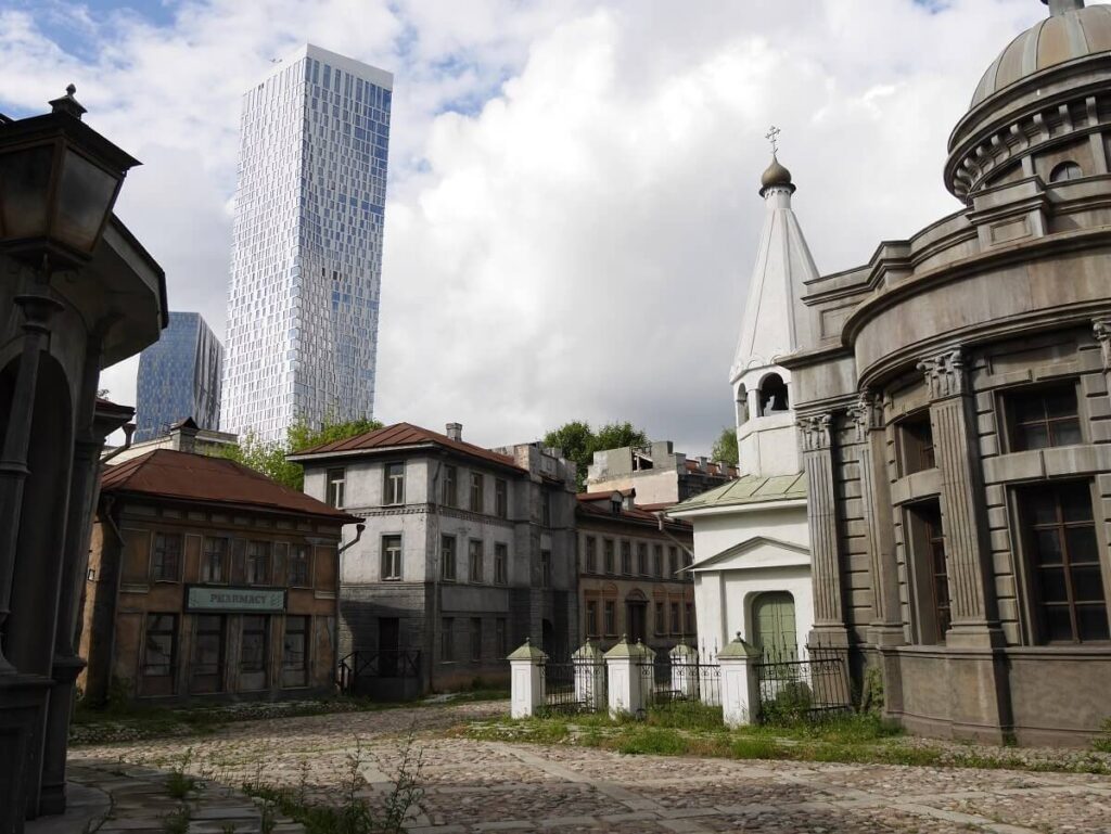 Места для фотосессии в Москве, декорации Мосфильма
