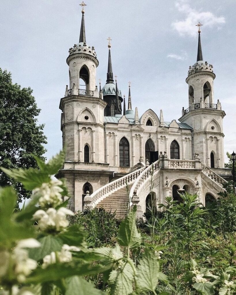 Места для фотосессии в Москве, церковь Владимирской Иконы Божией Матери